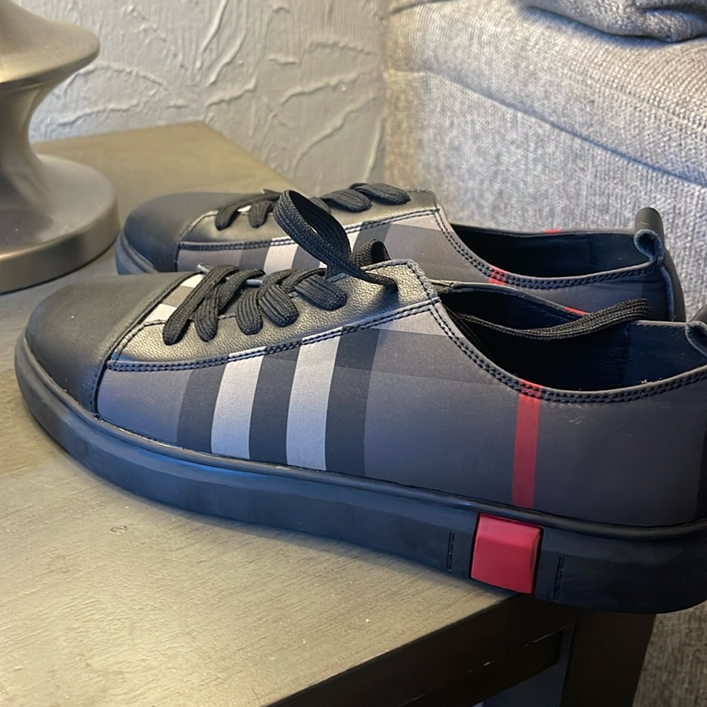 Men’s shoes